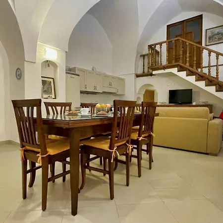 La Corte Di Leuca Aparthotel 4*